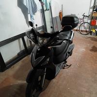 Suzuki UX Sixteen 125 - 2011
