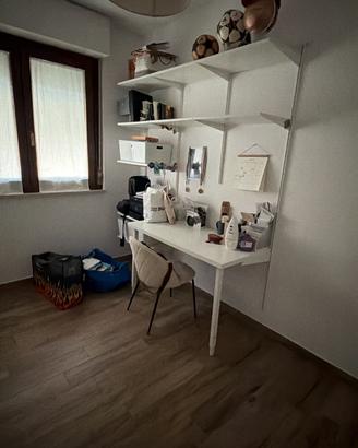 📚 **Libreria con scrivania  IKEA BOAXEL LAGKAPTEN