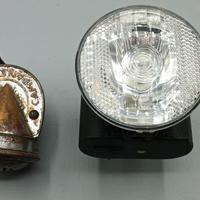 Bicicletta d'epoca campanello raganella e fanalino