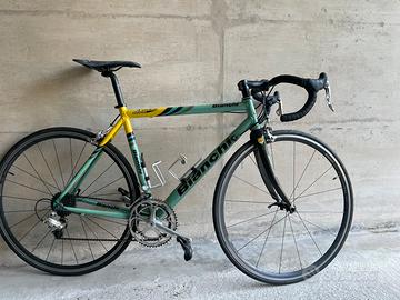 Bici bianchi simil “pantani”