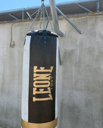 sacco da boxe leone