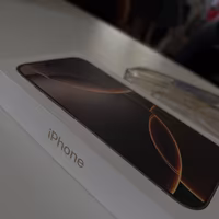 Iphone 16 pro titanio sabbia
