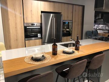 Cucina dal nostro magazzino in svendita Nuova