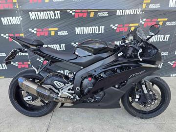 YAMAHA YZF R6 Completo Akrapovic Video 360