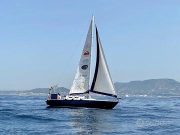 Cabinato a vela e motore