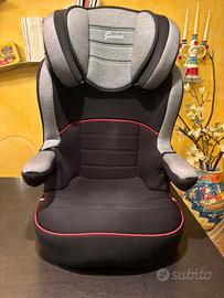 Seggiolino  per auto isofix  15-36 kg.