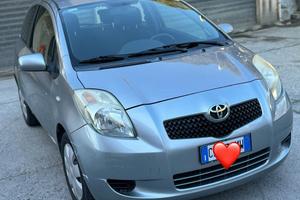 Toyota Yaris 1.0 2006 ideale neopatentati