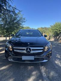 Mercedes benz gla 200d versione sport