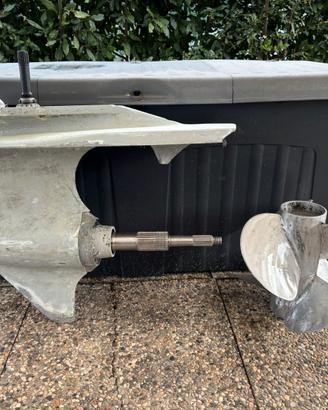 PIEDE VOLVO PENTA 290 CON ELICHE B6 DUOPROP