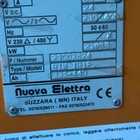 caricabatterie trifase per muletto elettrico