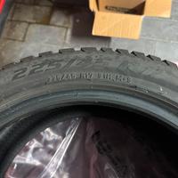 Treno Gomme Invernali Pirelli 225/45 R17