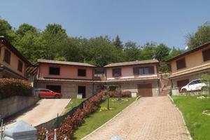 Villa di 150 m² con 5 locali e box auto a Valsamog