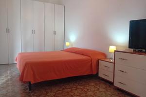 Ampio monolocale climatizzato nel verde