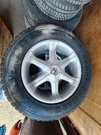 Pneumatici estivi + cerchio 285 / 55 R 16 (Tahoe)
