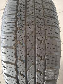 Pneumatici Bridgestone 265/65x17