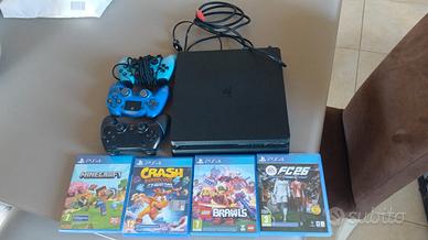 play station 4 piu controller piu 4 giochi 
