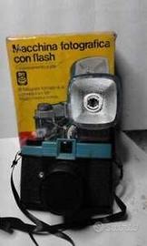 Macchina fotografica anni 60 DIANA F con scatolo