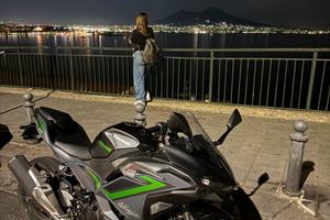 Kawasaki ninja 500 se