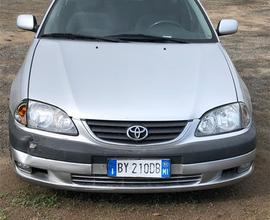 TOYOTA Avensis 1ª serie - 2001