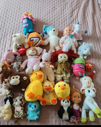 Peluche e pupazzi vari 