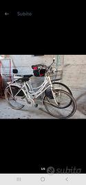 2 biciclette con seggiolini