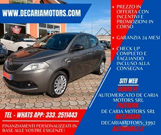 LANCIA Ypsilon Hybrid 1.0 Benz. 70CV Silver - 2022