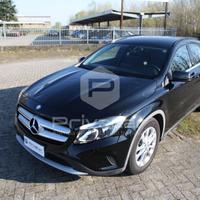 MERCEDES GLA 180 d Business