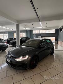 Volkswagen Golf GTI Golf GTI Performance 2.0 245 C