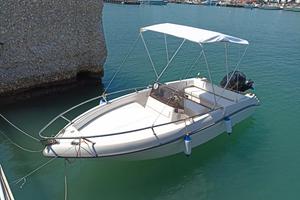 Si vende barca Ranieri 5,40 mt