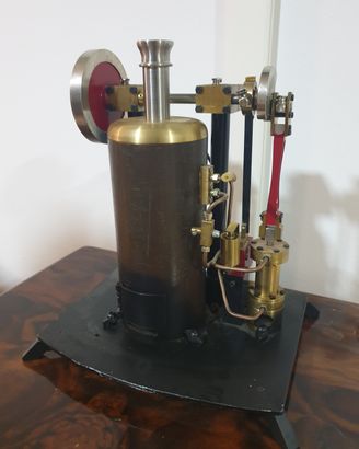 Soprammobile riproduzione motore a caldaia