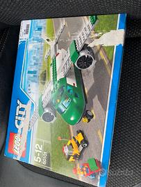 Lego City Aereo da carico + macchina, 60101, 5-12