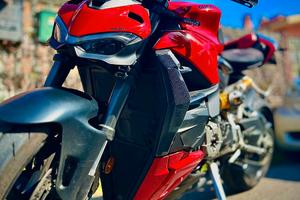 Ducati Streetfighter V2 - 2022