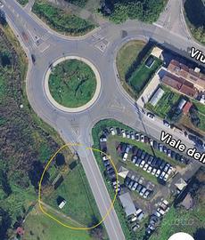 Piazzale custodito per parcheggio auto e furgone