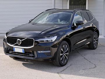 VOLVO V60 XC60 2.0 B4 Core aut.