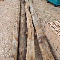 TRAVI ANTICHE IN QUERCIA 