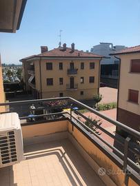 Appartamento con deposito in mansarda garage posto