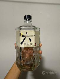 Bottiglia vuota Roku Gin