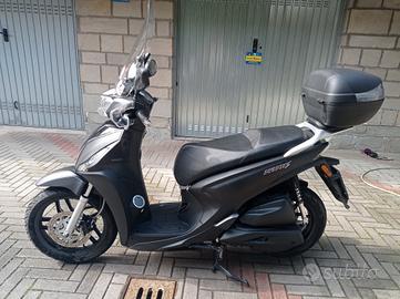 Kymco people s 200i