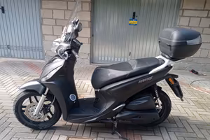 Kymco people s 200i