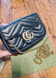 Borsa Gucci super mini Marmont