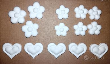 fiori e cuori in ceramica 