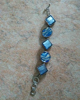Bracciale con pietre blu