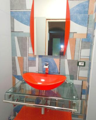 MOBILE BAGNO CON RUBINETTO