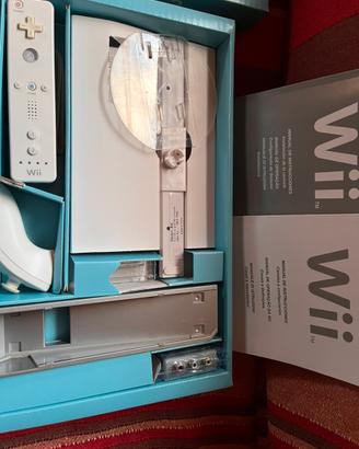 Wii CONSOLE OLTRE 4 GIOCHI