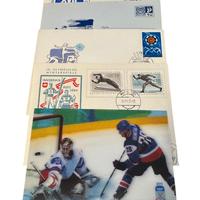 4 buste + 1 cartolina a tema sport hockey