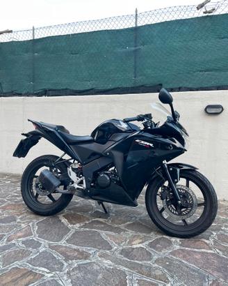 Honda CBR 125 r 2011