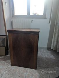 Macchina da cucire Singer completa di mobile