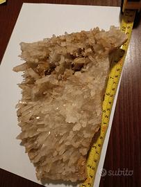 minerali e pietre da collezione drusa di Quarzo