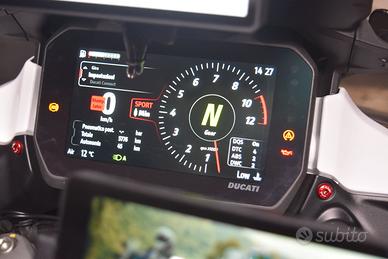 DUCATI MULTISTRADA V4 S - TRAVEL & RADAR