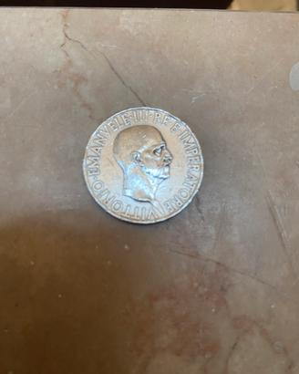 Moneta Vittorio Emanuele lire 10.Anno 1936